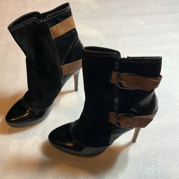 Charles David leather booties - Picture 2 of 9